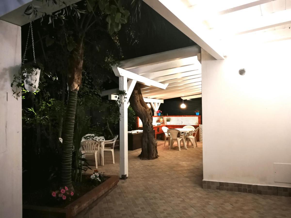 Villa La Plaja Чефалу Екстериор снимка
