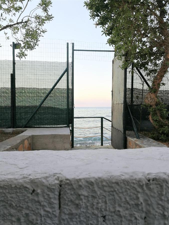 Villa La Plaja Чефалу Екстериор снимка